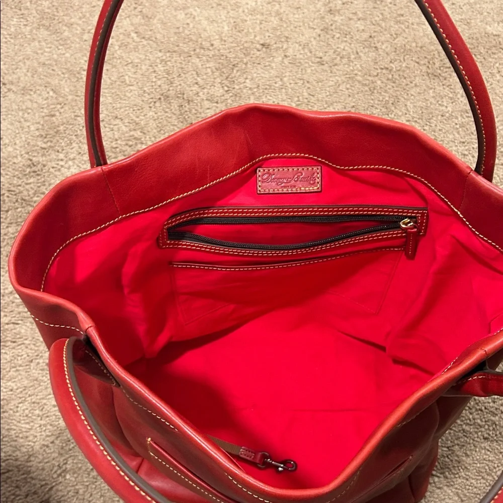 Dooney & Bourke Red Leather Shoulder Bag - Picture 5 of 9